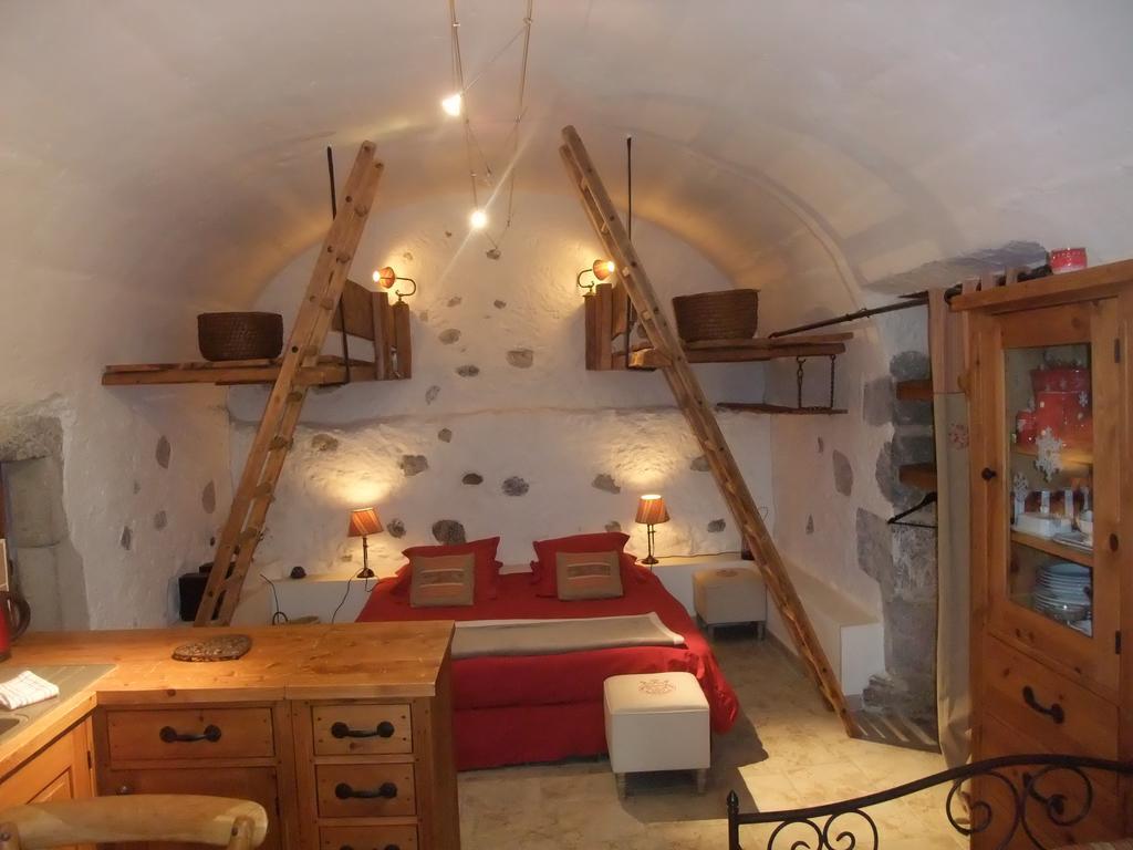 Le Domaine Du Grand Cellier Chambres D'Hotes En Savoie Tournon-sur-Rhône Δωμάτιο φωτογραφία